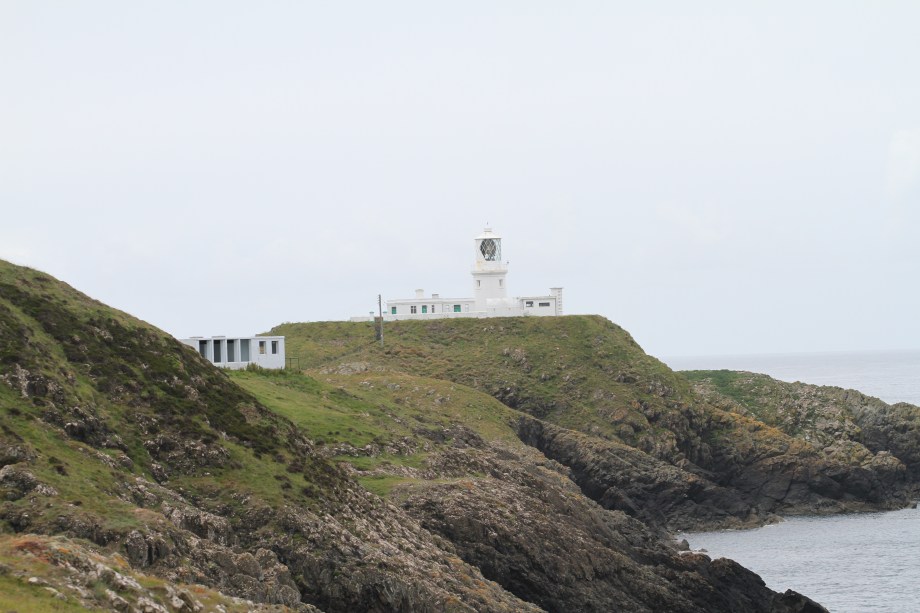 E 100 mm 100-400 mm lens