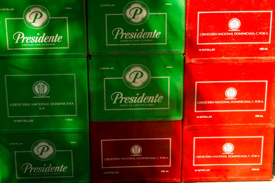 Beer cases - Red & Green